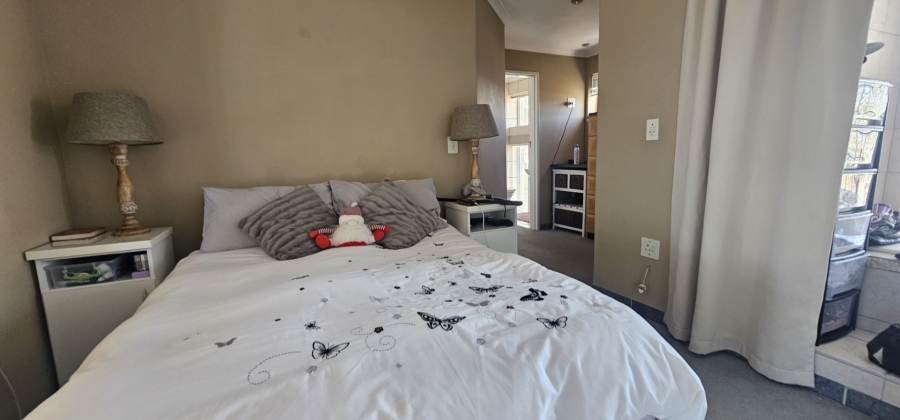 2 Bedroom Property for Sale in Myburgh Park Western Cape